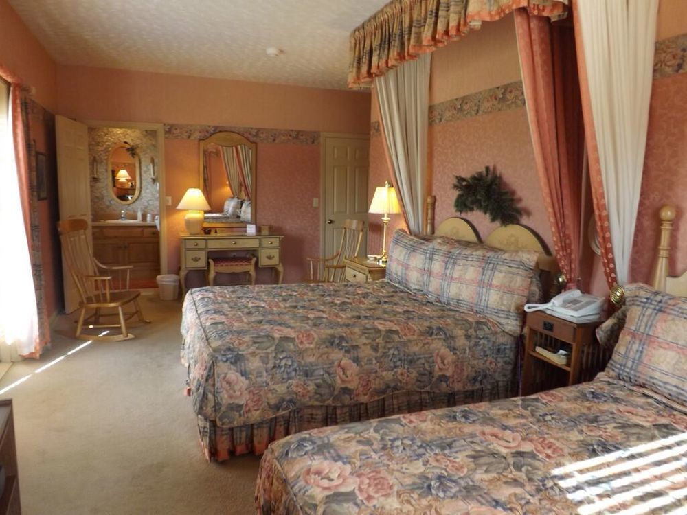 West Ridge Bed & Breakfast Elizabethtown Extérieur photo