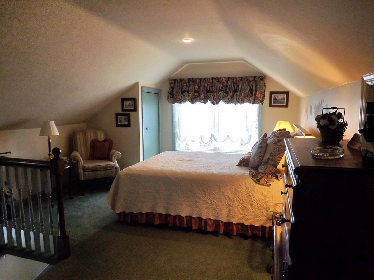 West Ridge Bed & Breakfast Elizabethtown Extérieur photo