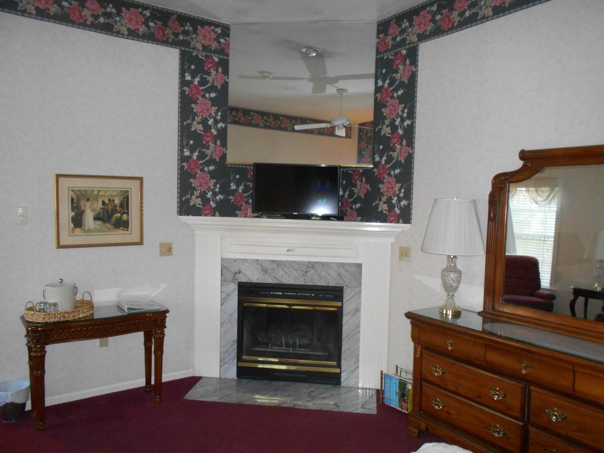 West Ridge Bed & Breakfast Elizabethtown Extérieur photo